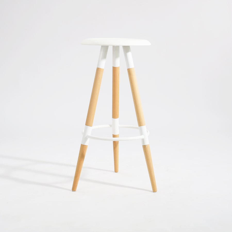 Ghế quầy bar hiện đại WC108