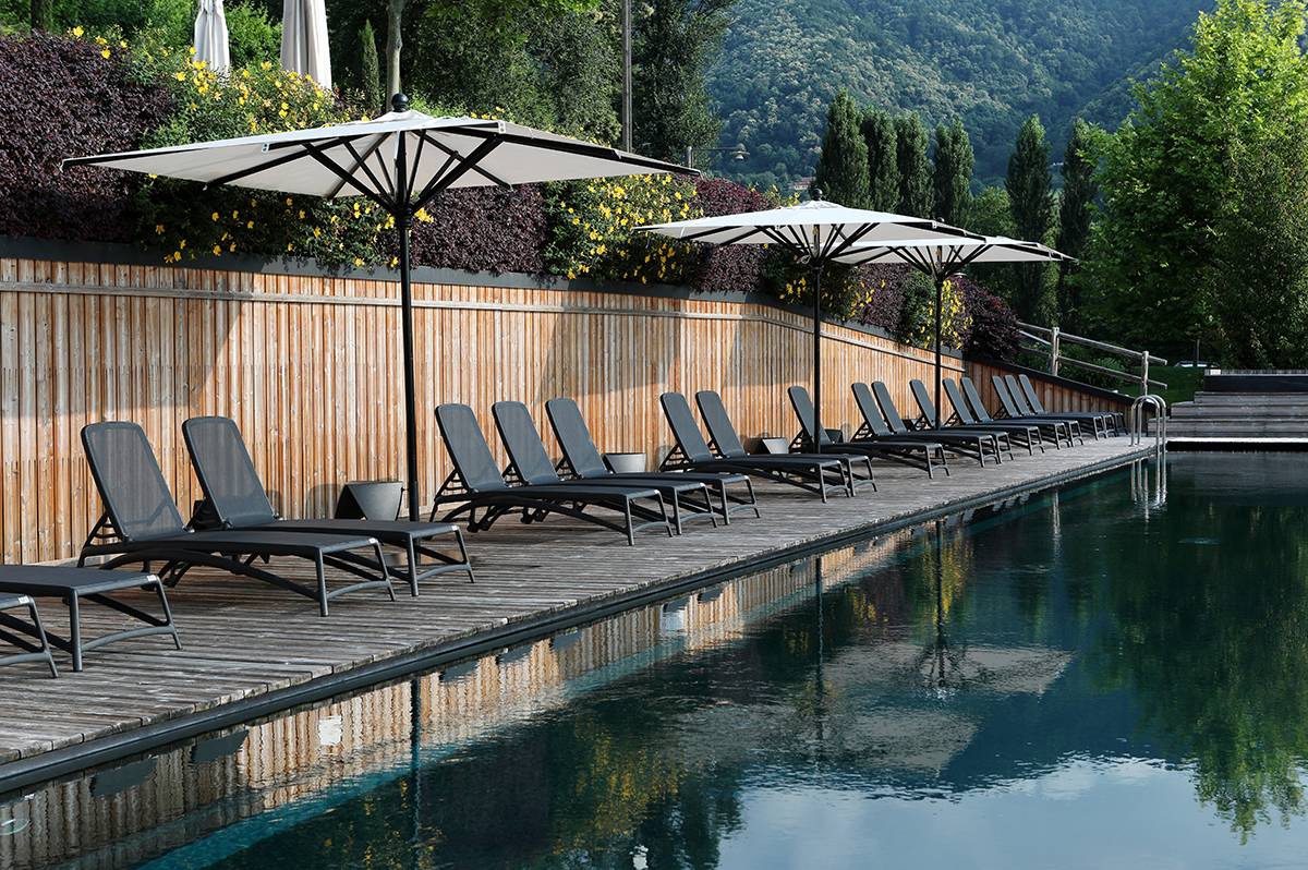 Ghế tắm nắng hồ bơi cao cấp Atlantico sunlounger