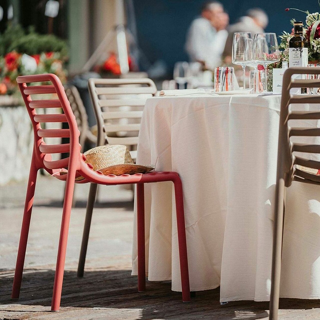 Ghế nhựa ngoài trời Doga Bistrot Ghế nhựa ngoài trời Doga Bistrot