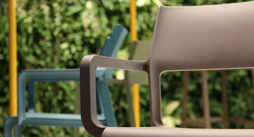 Ghế cafe nhựa cao cấp