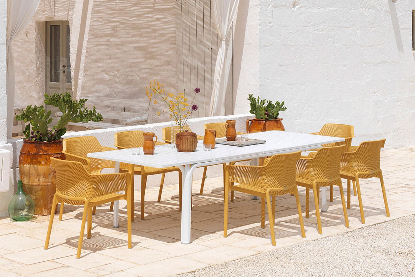 Ghế cafe ngoài trời nhựa đúc