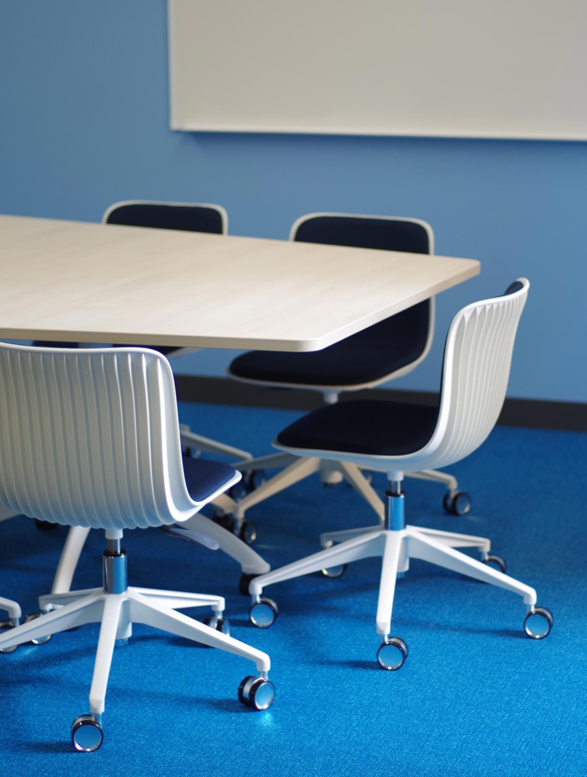 ghế văn phòng nhỏ gọn không tay vịn