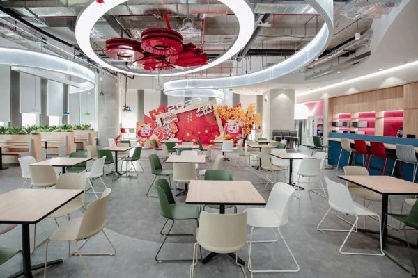 Thiết kế nội thất văn phòng hiện đại với khu pantry đẹp mắt