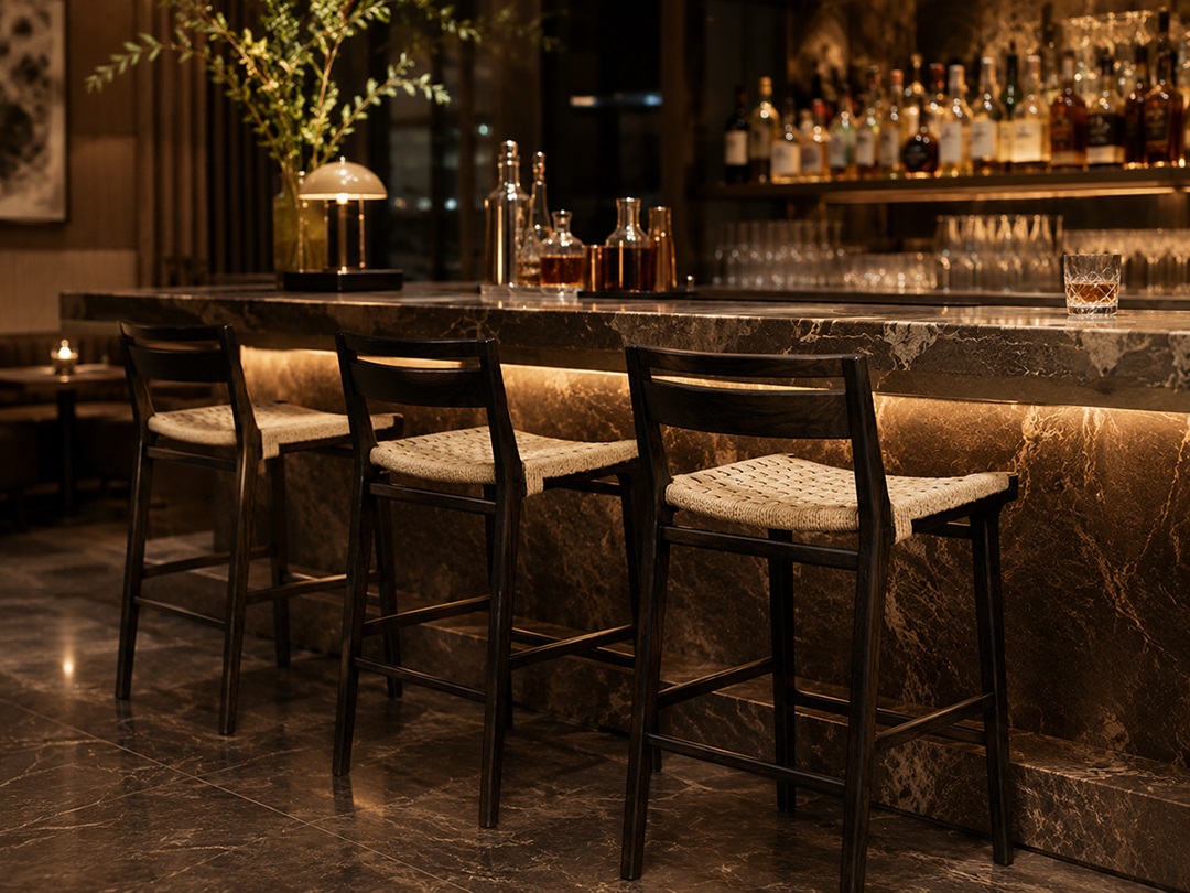 Ghế quầy bar nhà hàng sang trọng