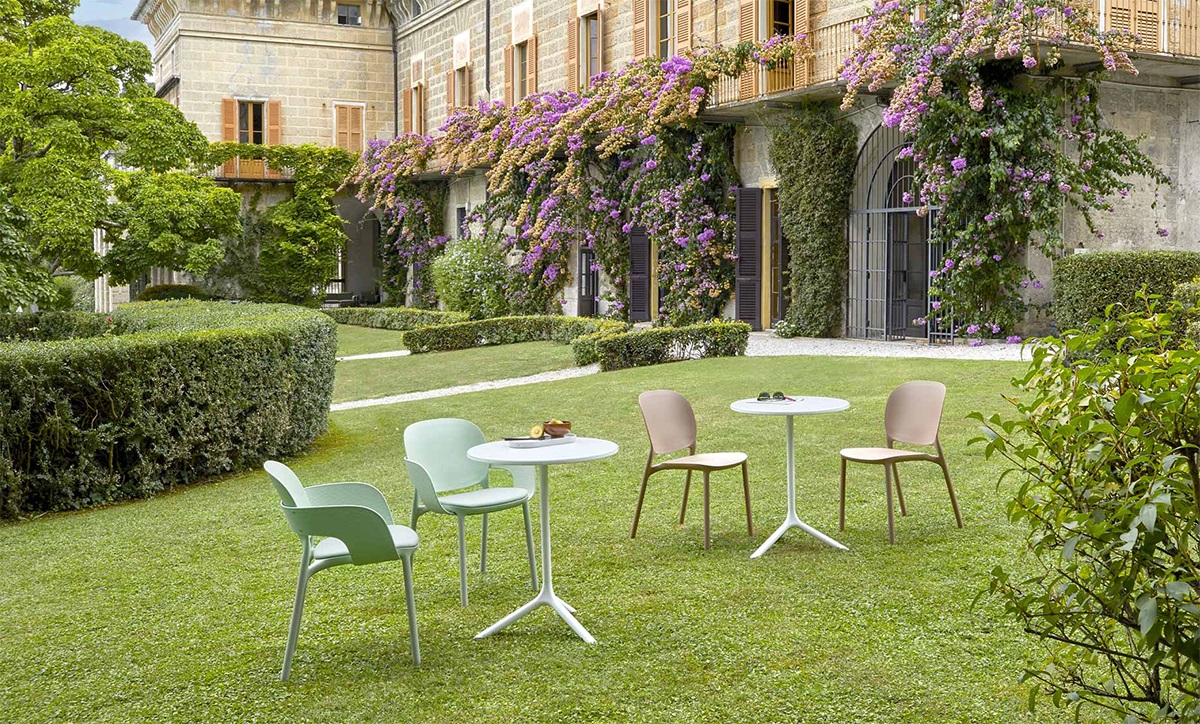 Ghế nhựa cao cấp ngoài trời