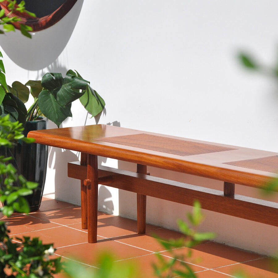 Alternative view of 313 Bench WC076