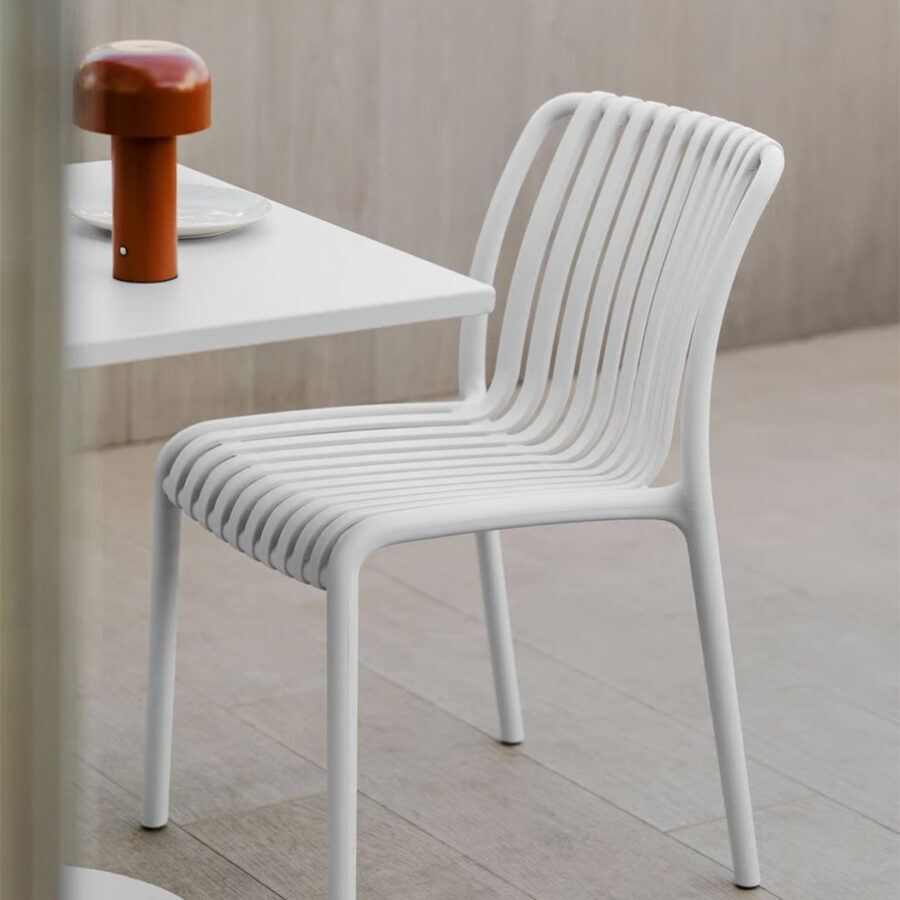 Cho thuê ghế nhựa đúc Parma Bistrot ST-WC150