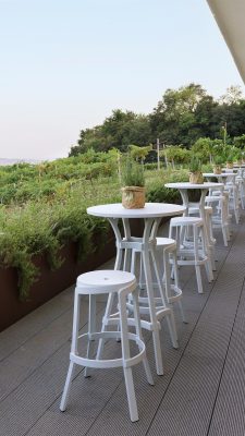 Bộ bàn ghế bar cao ngoài trời