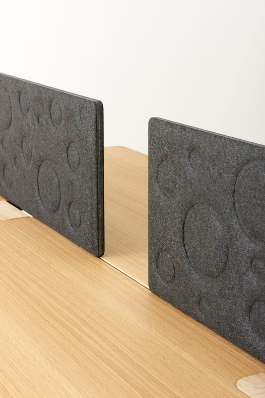 Bàn ghế làm việc Win Chair