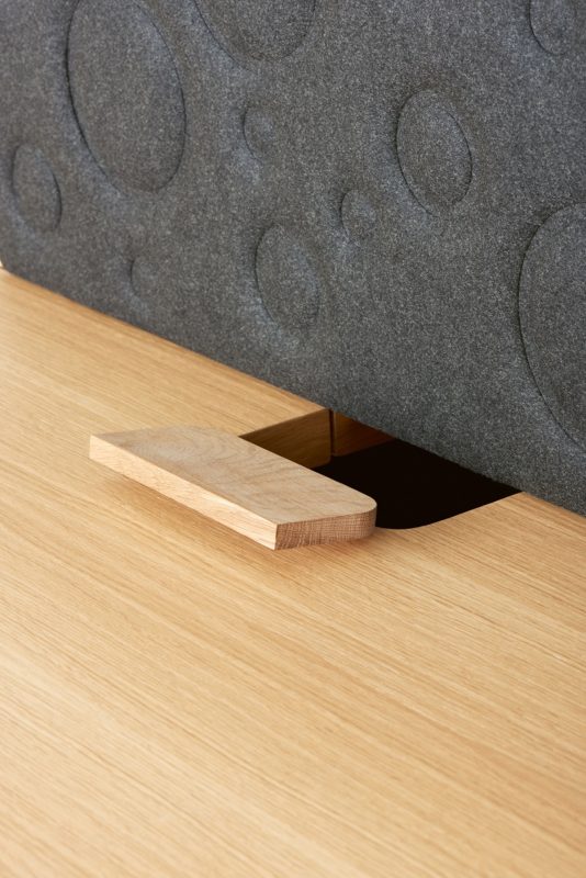 Bàn ghế làm việc Win Chair