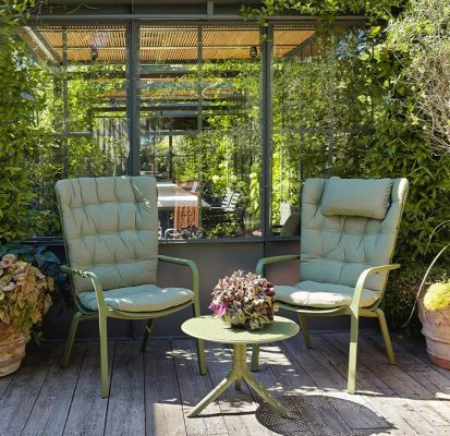 Bàn ghế sân vườn