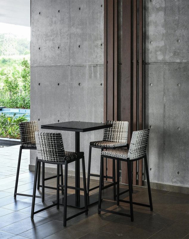 Bàn ghế ngoài trời nhựa giả mây