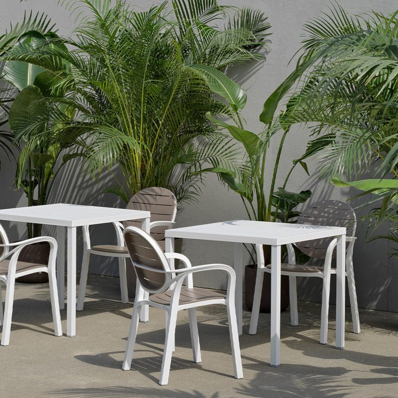 Ghế cafe ngoài trời