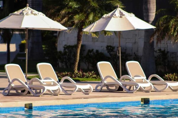 Ghế tắm nắng hồ bơi cao cấp ngoài trời