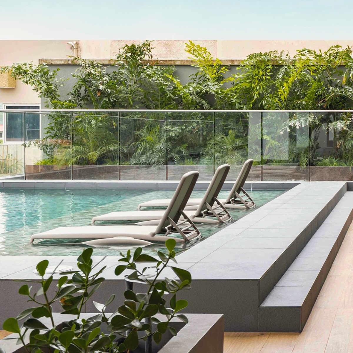 Ghế hồ bơi ngoài trời cao cấp