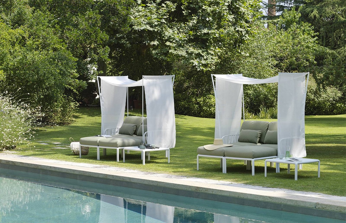 Ghế sofa hồ bơi ngoài trời