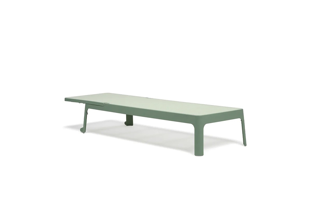 Ghế tắm nắng ngoài trời