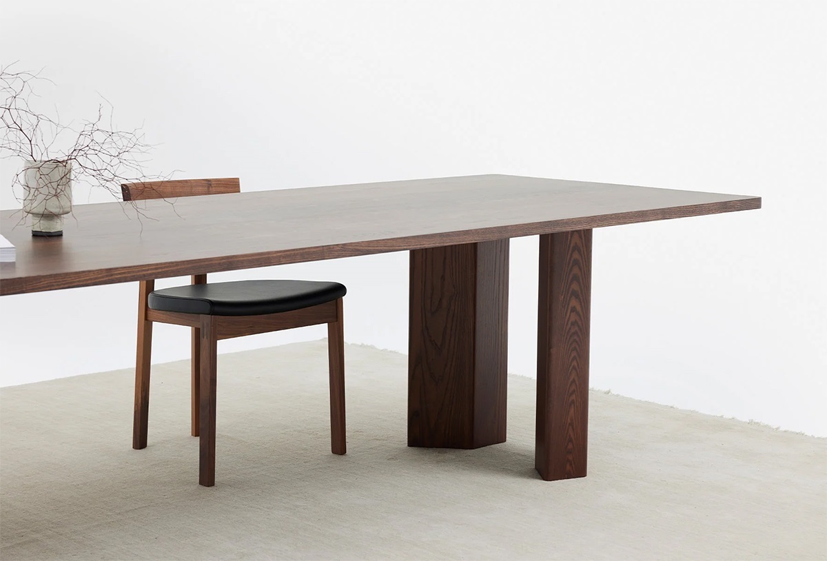 Bàn ăn gỗ tự nhiên