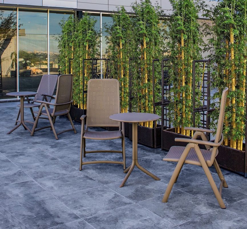 Bàn ghế pantry ngoài trời