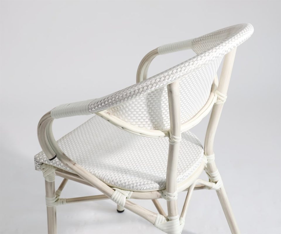 Ghế cafe giả mây xếp chồng