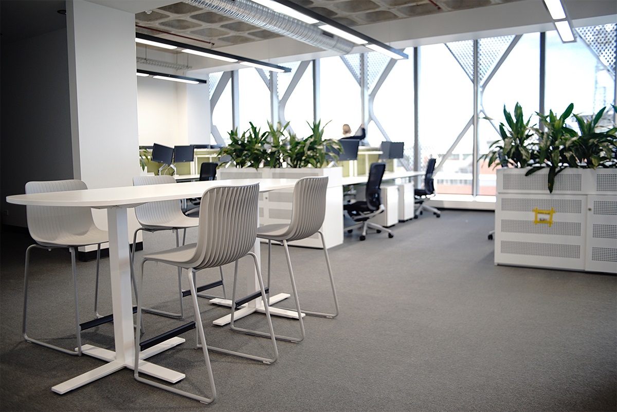 Ghế counter mặt nhựa chân sắt