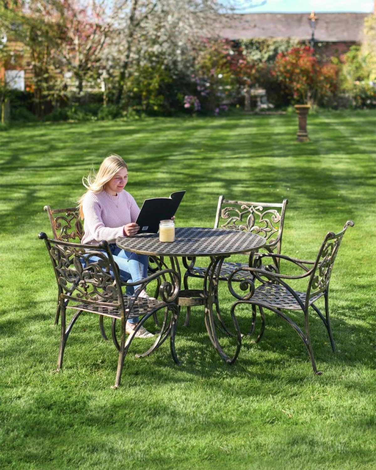 Ghế nhôm đúc sân vườn