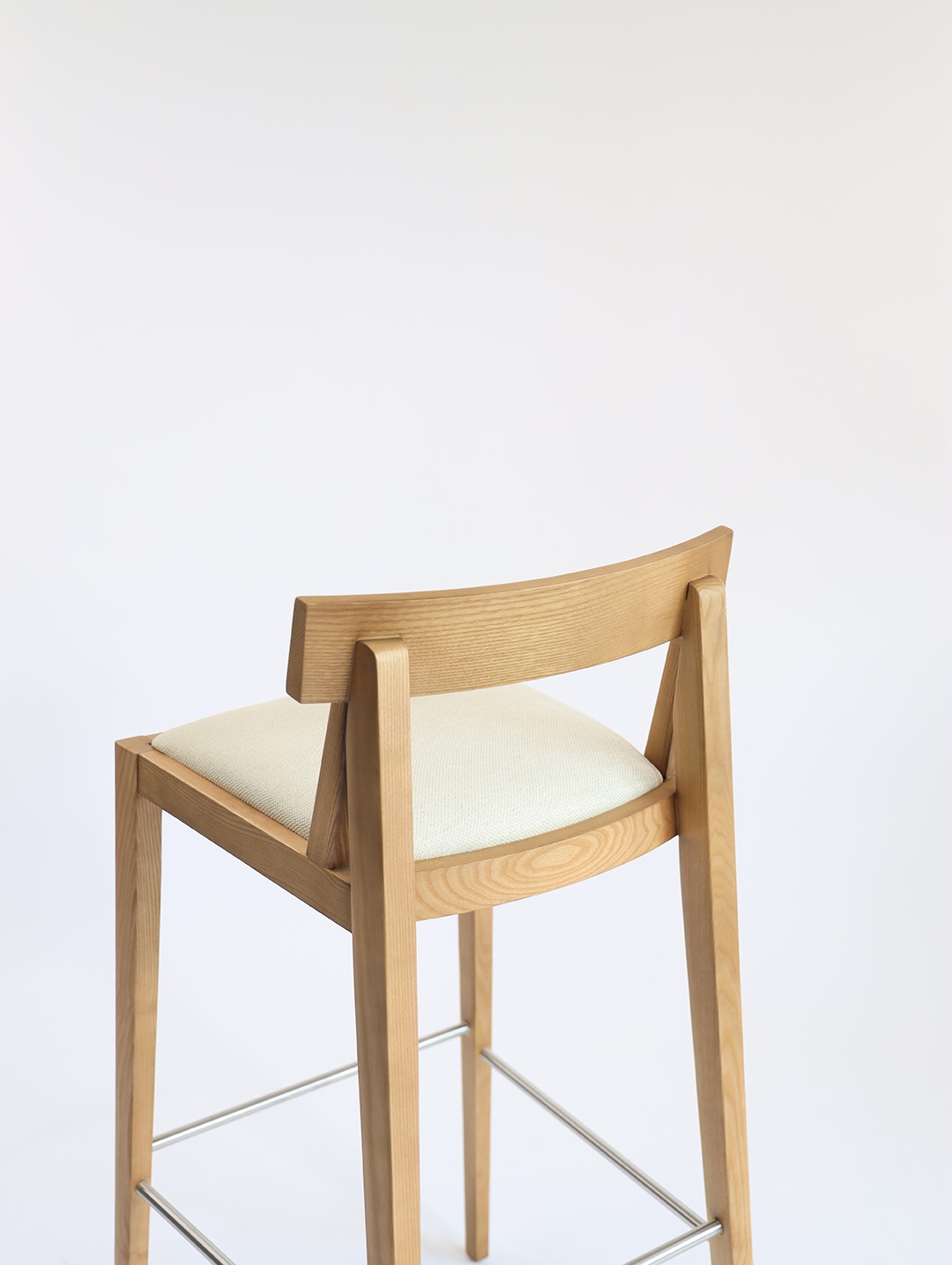 Ghế quầy bar gỗ cao cấp