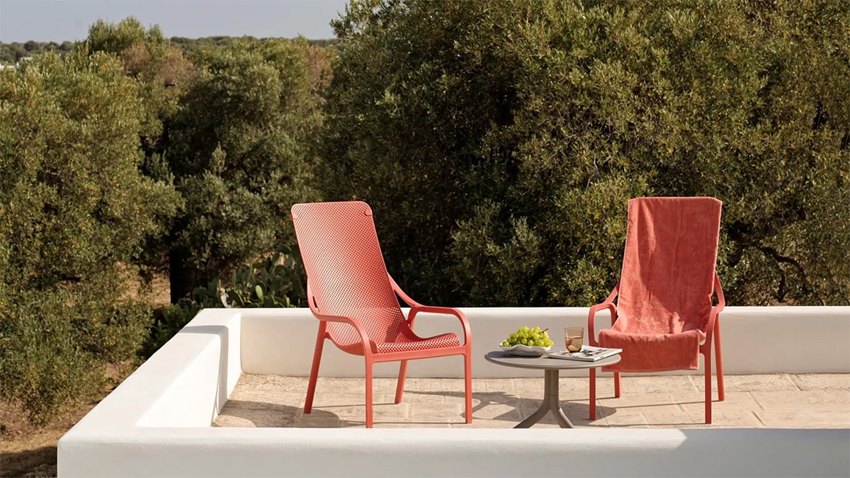 Ghế tắm nắng nhựa đúc nguyên khối