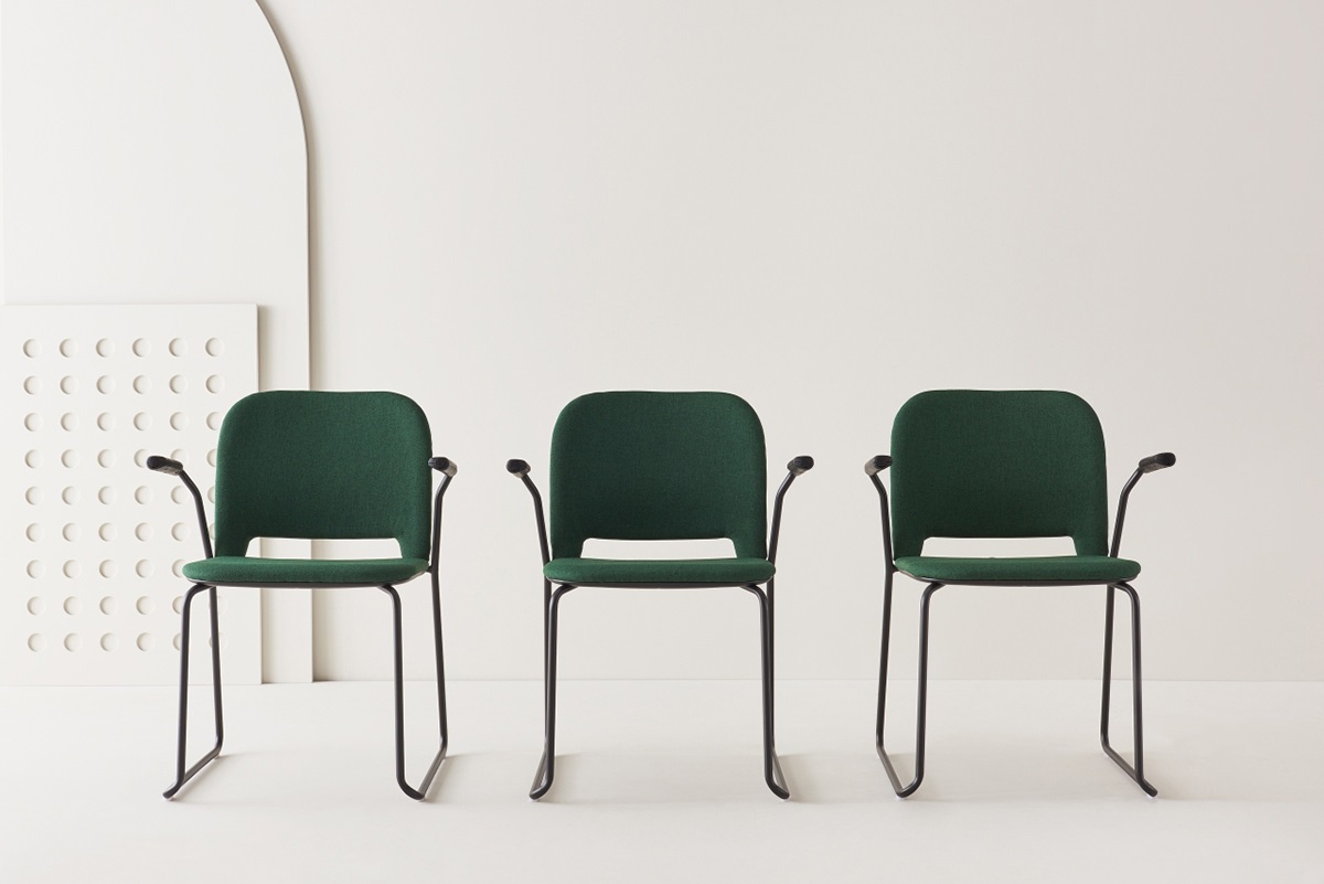 Ghế training chân quỳ hiện đại