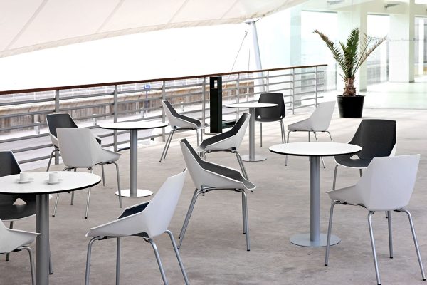 Showroom Bàn Ghế Cafe Tại TPHCM