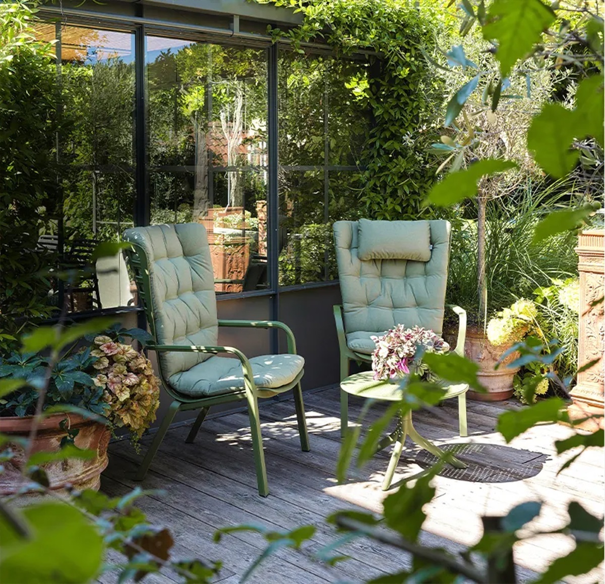 Ghế thư giãn sân vườn biệt thự