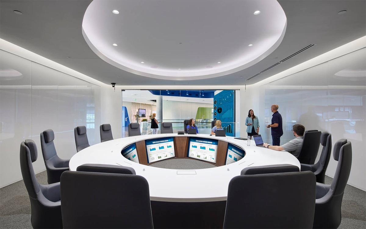 Phòng họp phong cách Hybrid Meeting