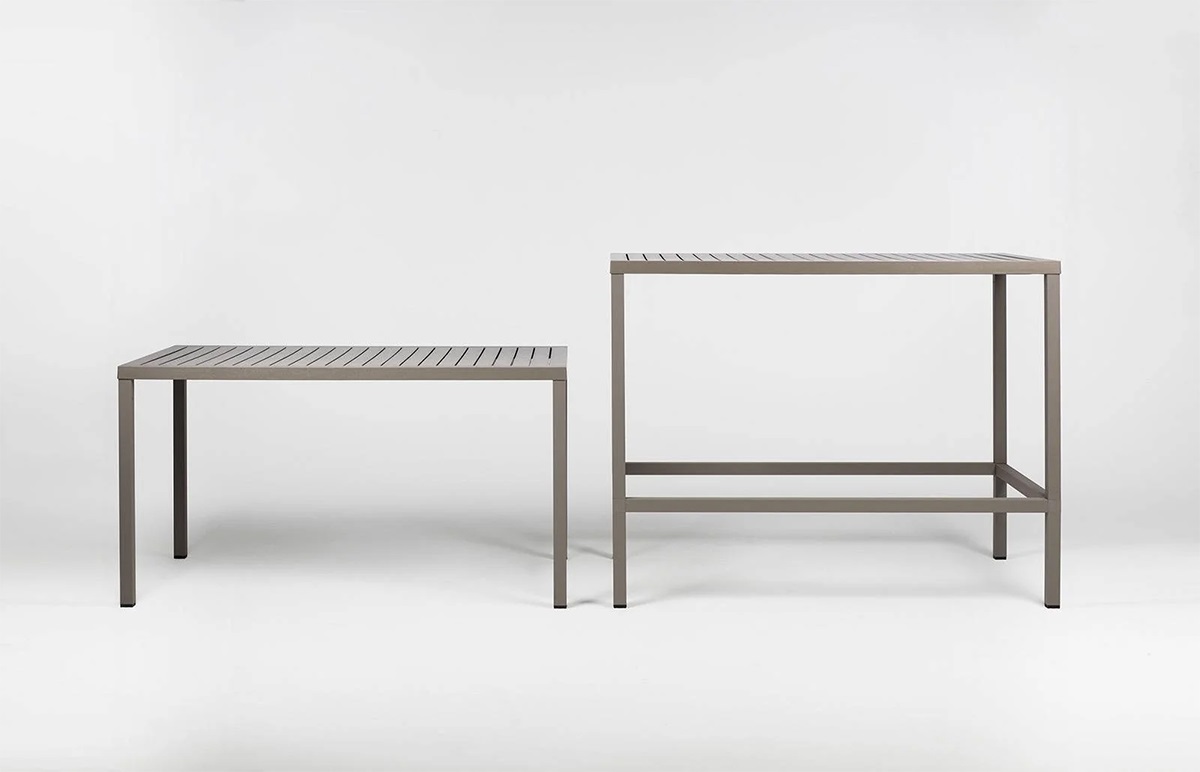 Bàn dài sân vườn ngoài trời