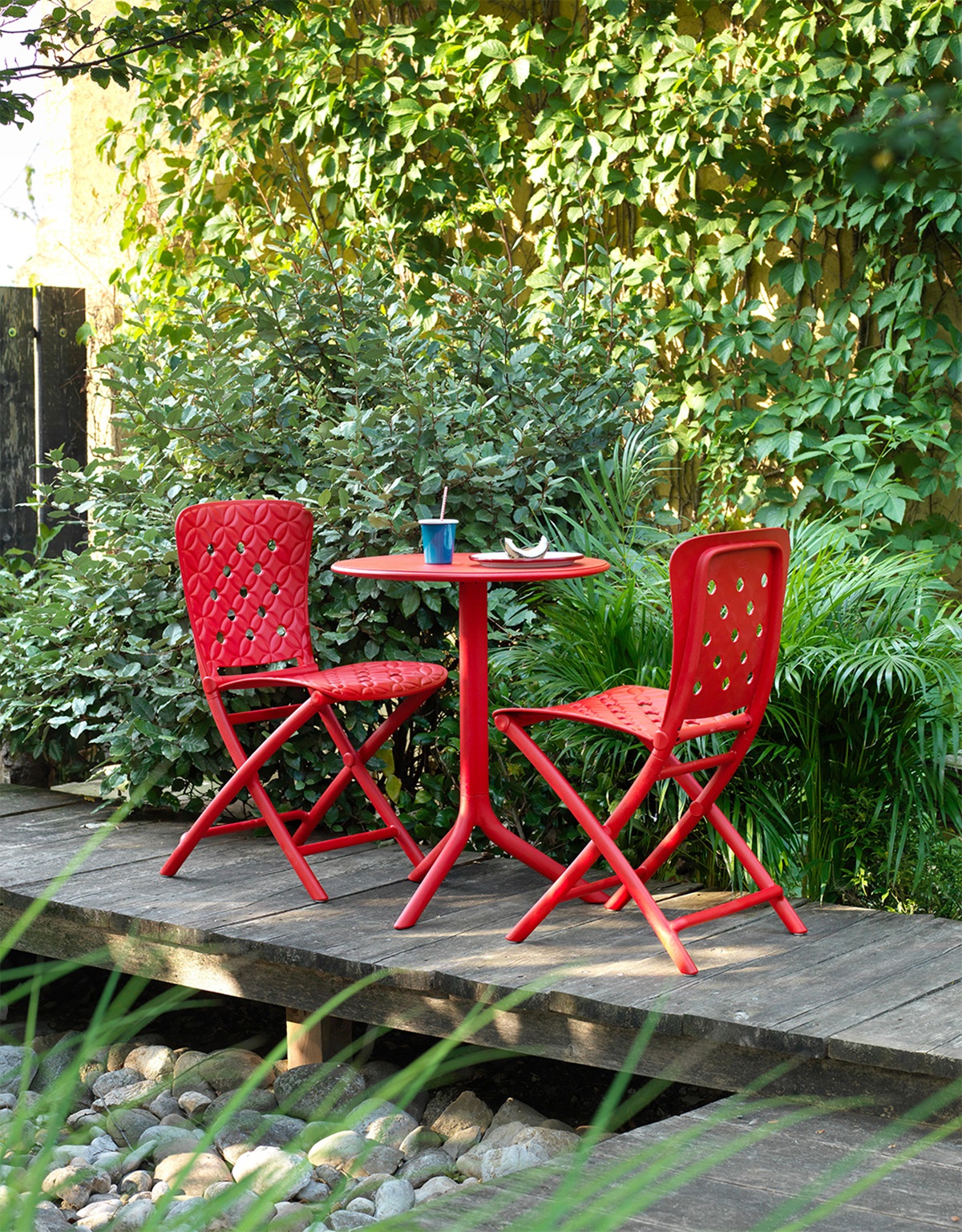 Bàn ghế cafe ban công, không gian nhỏ