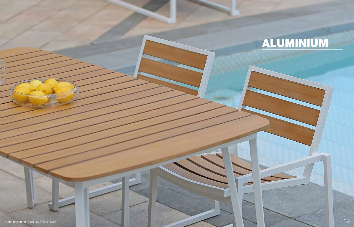 bàn ghế cafe gỗ ngoài trời