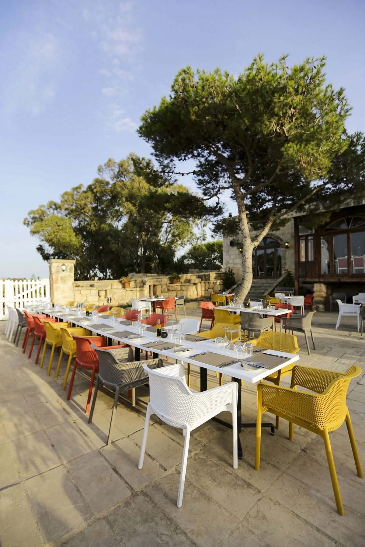 Bàn Ghế Cafe Sân Vườn Cho Quán Cà Phê Ngoài Trời