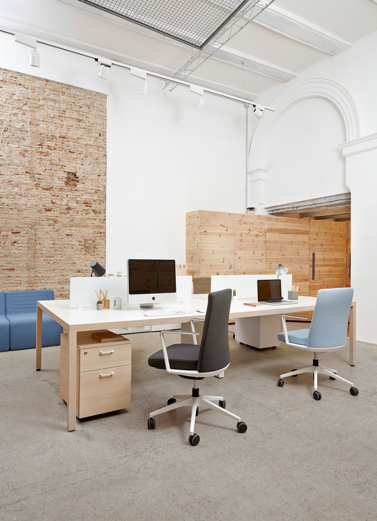 Ghế Văn Phòng Cao Cấp Tại TPHCM