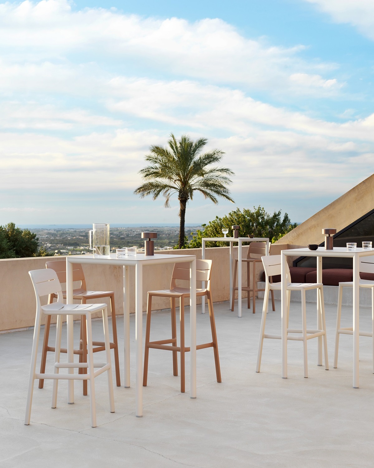 Bàn Ghế Cafe Ngoài Trời Cao Cấp Tại Thủ Đức