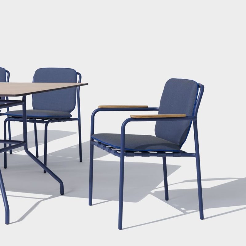 Bàn ghế sân vườn bằng sắt