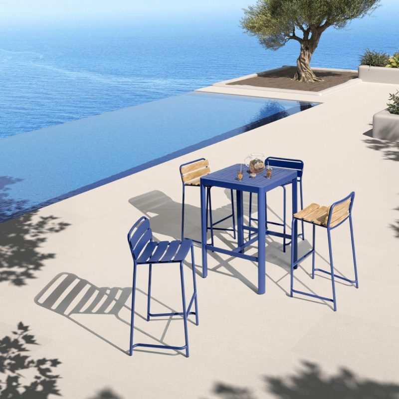 Bàn ghế sân vườn bằng sắt