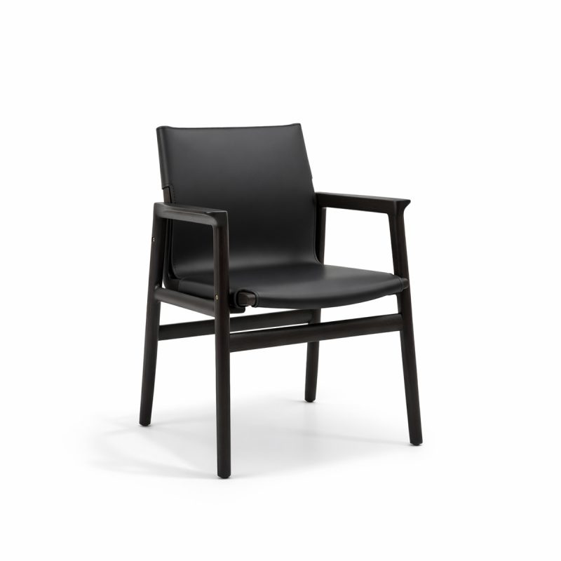 ghế ăn gỗ bọc nệm da sang trọng