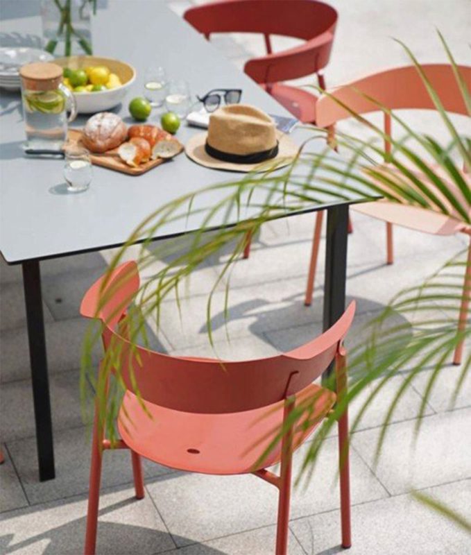 Mua bàn ghế cafe ngoài trời