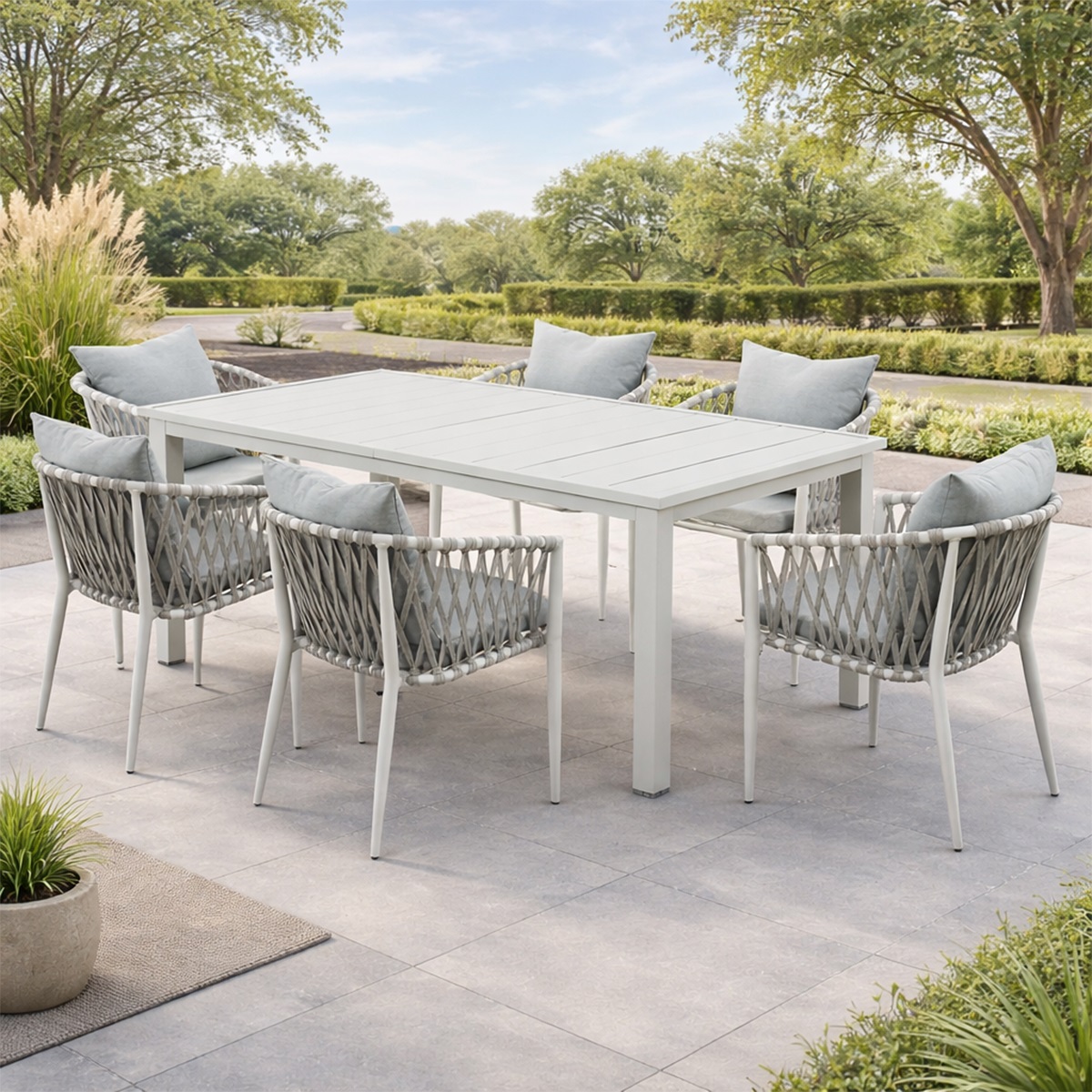 Mua bàn ghế nhôm ngoài trời tại TP.HCM